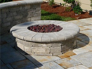 Fire Pits & Fireplaces